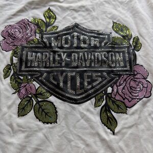 Harley Davidson Women's Rose And Thorn Bling Soft White Long Sleeve Medium